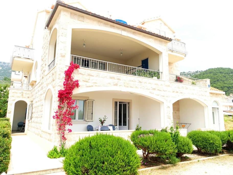 Apartments Regina Bol Ngoại thất bức ảnh